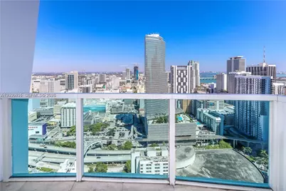 31 SE 5th St #4212, Miami, FL 33131 - Photo 18
