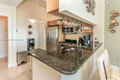 31 SE 5th St #4212, Miami, FL 33131 - Photo 12