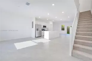 250 SE 10 Ct, Florida City, FL 33034 - Photo 2