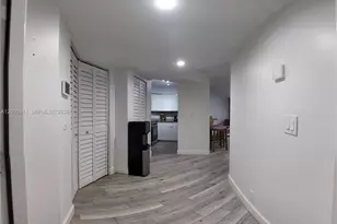 1661 NW 81st Way, Plantation, FL 33322 - Photo 4