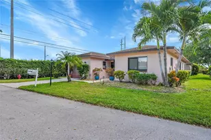 14664 Bonaire, Delray Beach, FL 33446 - Photo 2