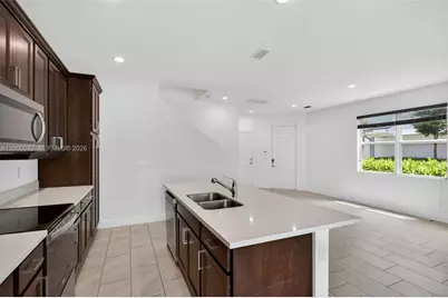 543 Parsons Way, Deerfield Beach, FL 33442 - Photo 8