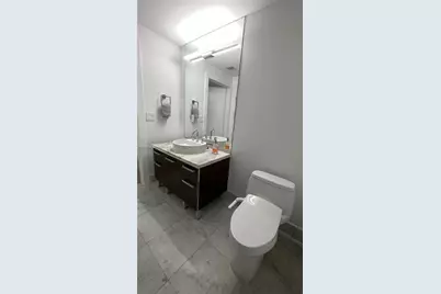 244 Biscayne Blvd #2907, Miami, FL 33132 - Photo 18