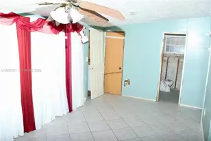 1240 NE 214th St, Miami, FL 33179 - Photo 16