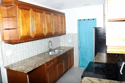 1240 NE 214th St, Miami, FL 33179 - Photo 12