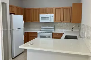 312 Talia Cir, Palm Springs, FL 33461 - Photo 2