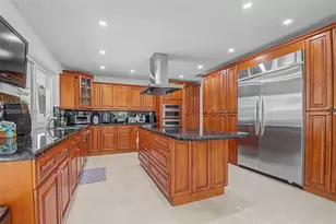 7230 SW 104th St, Pinecrest, FL 33156 - Photo 8
