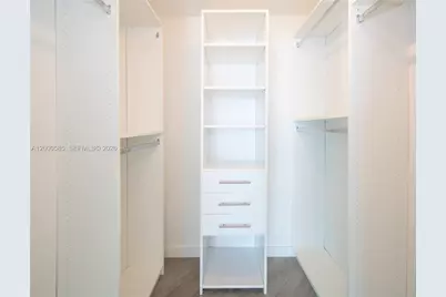 1100 S Miami Ave #1701, Miami, FL 33130 - Photo 12