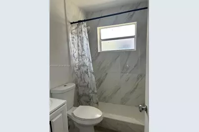 916 SW 10th St, Hallandale Beach, FL 33009 - Photo 6