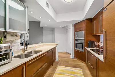 450 Alton Rd #806, Miami Beach, FL 33139 - Photo 10