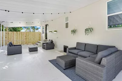 2990 NW 50th St #Whole Villa, Miami, FL 33142 - Photo 26