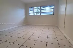 1340 NE 28th Ave, Pompano Beach, FL 33062 - Photo 12
