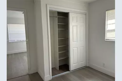 904 SW 10th St, Hallandale Beach, FL 33009 - Photo 4