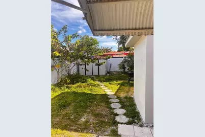 1354 NW 69th St #0, Miami, FL 33147 - Photo 30