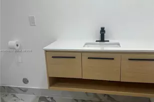 6560 SW 49th St, Davie, FL 33314 - Photo 10