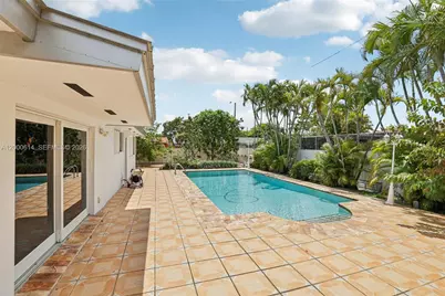 1900 SW 87th Ct, Miami, FL 33165 - Photo 40