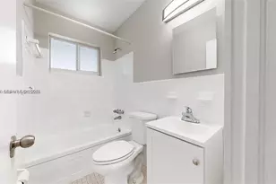 891 SW 5th St, Miami, FL 33130 - Photo 28