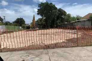 601 SW 44th Ct, Miami, FL 33134 - Photo 1