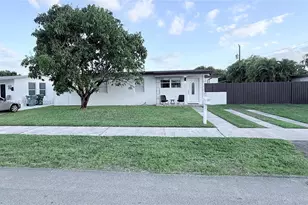 11020 SW 42nd Terrace, Miami, FL 33165 - Photo 2