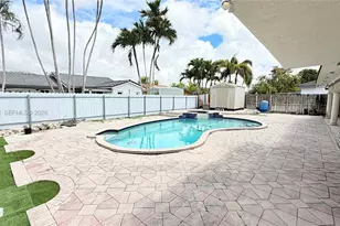 14861 SW 173rd St, Miami, FL 33187 - Photo 24
