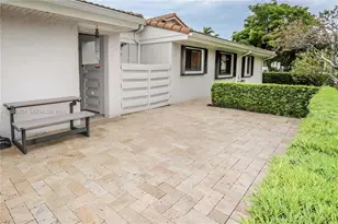 3650 N 36th Ave, Hollywood, FL 33021 - Photo 46