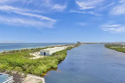 300 Bayview Dr #PH10, Sunny Isles Beach, FL 33160 - Photo 10