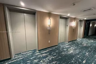 77 SE 5th St, Miami, FL 33131 - Photo 48