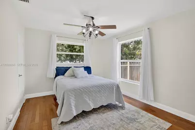 292 SW 52nd Ave, Plantation, FL 33317 - Photo 18