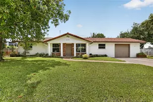 292 SW 52nd Ave, Plantation, FL 33317 - Photo 2