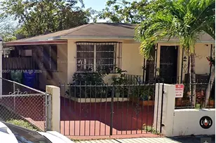 910 SW 9th St, Miami, FL 33130 - Photo 2