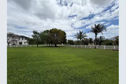 4810 SW 198th Ter, Southwest Ranches, FL 33332 - Photo 34