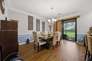 110 E Riverwalk Cir E, Plantation, FL 33325 - Photo 4