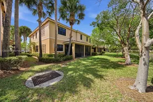 110 E Riverwalk Cir E, Plantation, FL 33325 - Photo 6