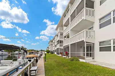 455 Paradise Isle Blvd #402, Hallandale Beach, FL 33009 - Photo 44