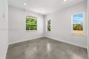 552 Palm Dr, Hallandale Beach, FL 33009 - Photo 54
