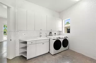 552 Palm Dr, Hallandale Beach, FL 33009 - Photo 26
