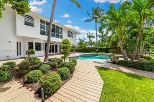 552 Palm Dr, Hallandale Beach, FL 33009 - Photo 58