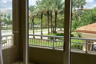 19501 W Country Club Dr, Aventura, FL 33180 - Photo 12