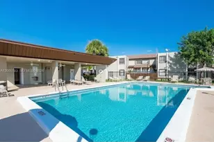 9970 NW 9th St Cir, Miami, FL 33172 - Photo 12