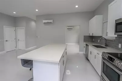 5126 SW 57th Ave, Miami, FL 33155 - Photo 6