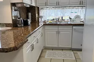 17021 N Bay Rd, Sunny Isles Beach, FL 33160 - Photo 4