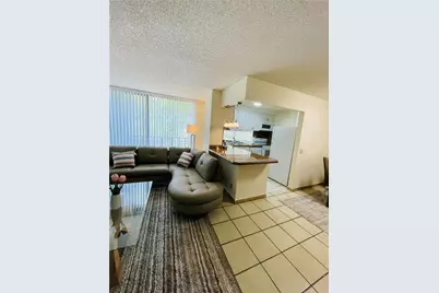 17021 N Bay Rd #318, Sunny Isles Beach, FL 33160 - Photo 2