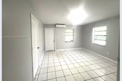 504 N 57th Ave #North, Hollywood, FL 33021 - Photo 12