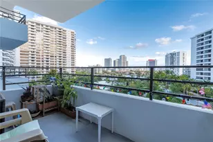 600 Three Islands Boulevard, Hallandale Beach, FL 33009 - Photo 14