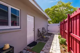 1301 N 74th Terrace, Hollywood, FL 33024 - Photo 38