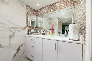 7535 Trent Dr, Tamarac, FL 33321 - Photo 24