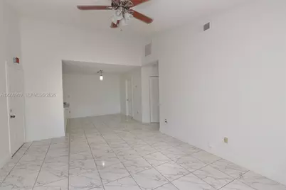 18304 NW 68th Ave #L, Hialeah, FL 33015 - Photo 14