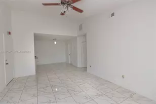 18304 NW 68th Ave, Hialeah, FL 33015 - Photo 14