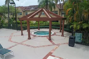 18304 NW 68th Ave, Hialeah, FL 33015 - Photo 26