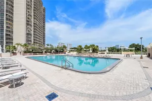 20335 W Country Club Dr, Aventura, FL 33180 - Photo 8
